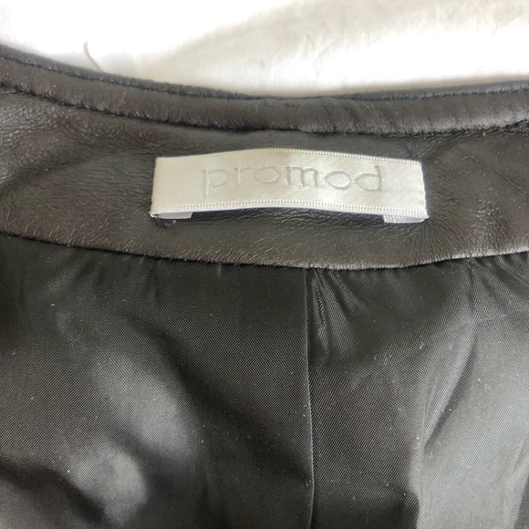 Black embossed jacket - Picture 6 of 7